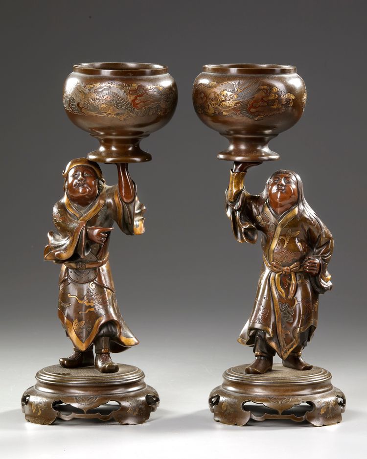 A PAIR OF JAPANESE BRONZE STATUES, MEIJI PERIOD, 19TH CENTURY