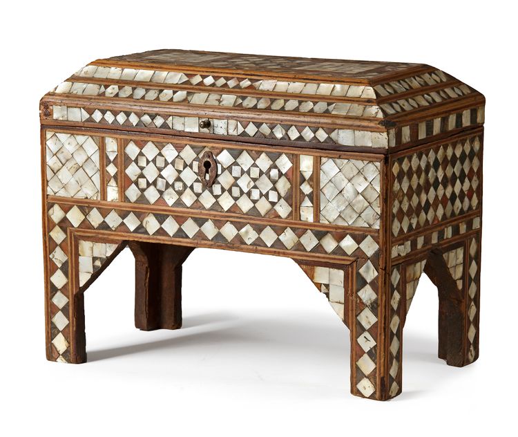 AN OTTOMAN RECTANGULAR MOTHER-OF-PEARL TORTOISE AND BONE INLAID BOX, TURKEY, 18TH-19TH CENTURY