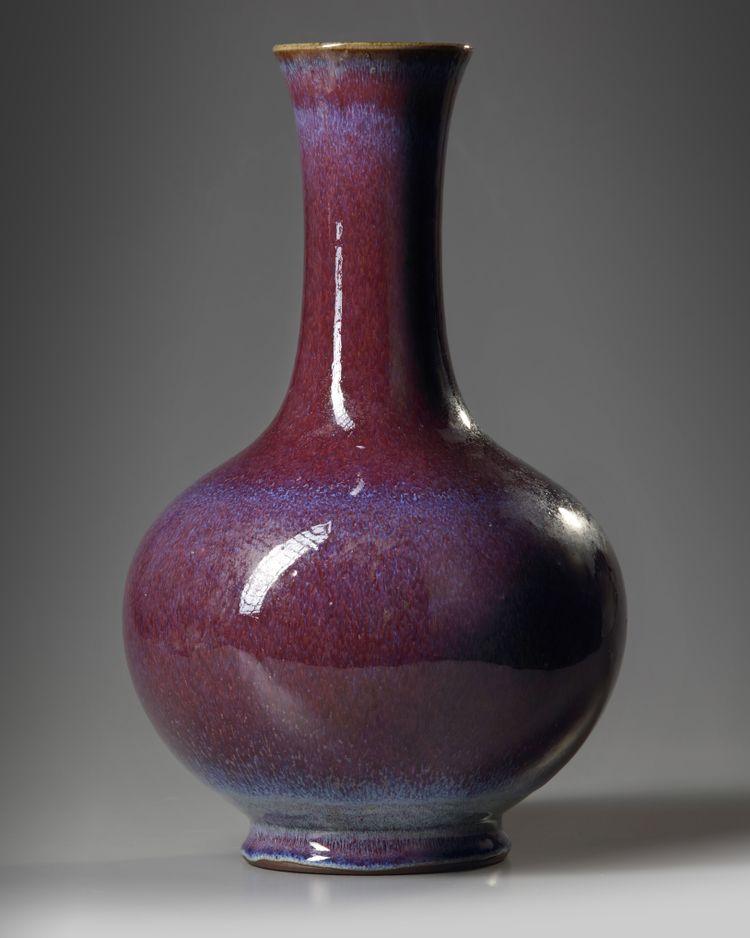 A CHINESE FLAMBÉ GLAZED BOTTLE VASE, 19TH-20TH CENTURY