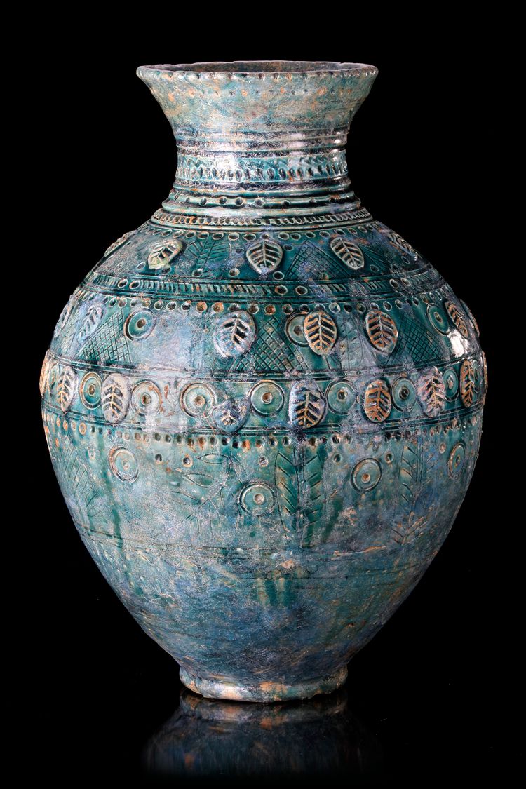 A POST SASSANIAN TURQUOISE GLAZED POTTERY STORAGE JAR, PERSIA, 7TH-8TH CENTURY