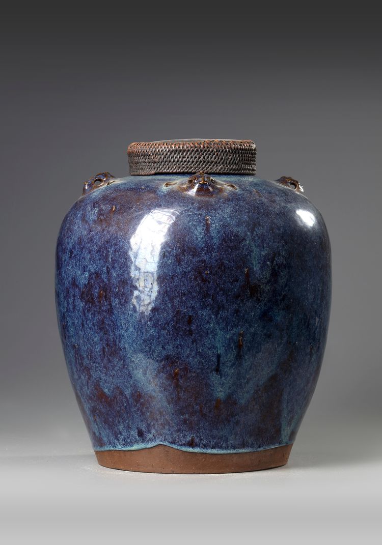 A CHINESE BAND-SHAPED JAR, 19TH CENTURY