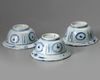 THREE CHINESE BLUE AND WHITE BOWLS, WANLI PERIOD (1572-1620)