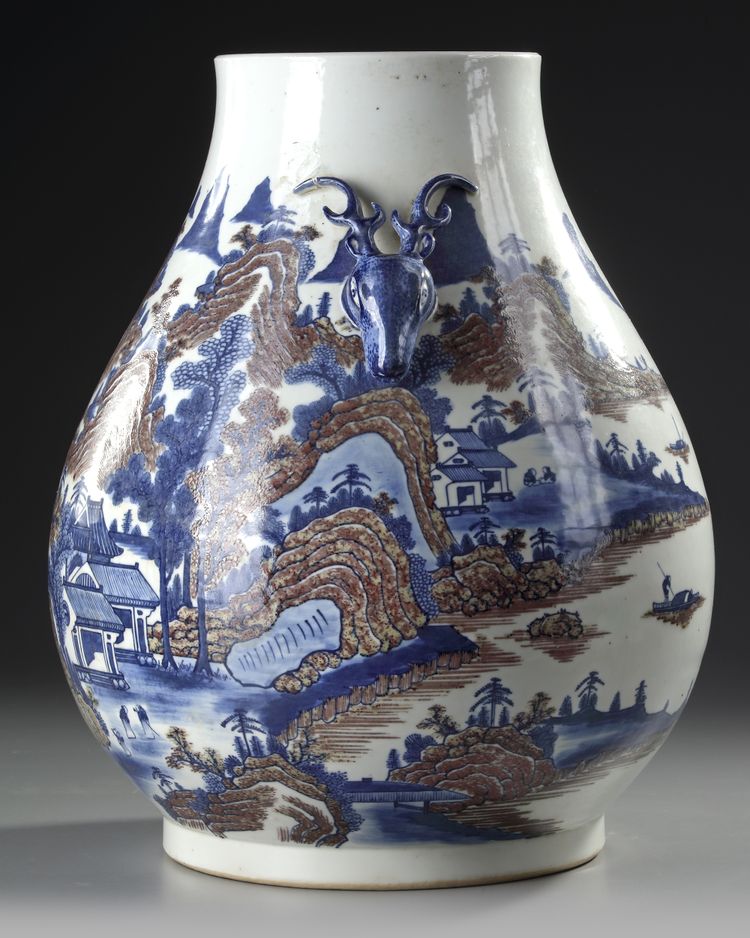 A CHINESE HU-FORM VASE, 20TH CENTURY