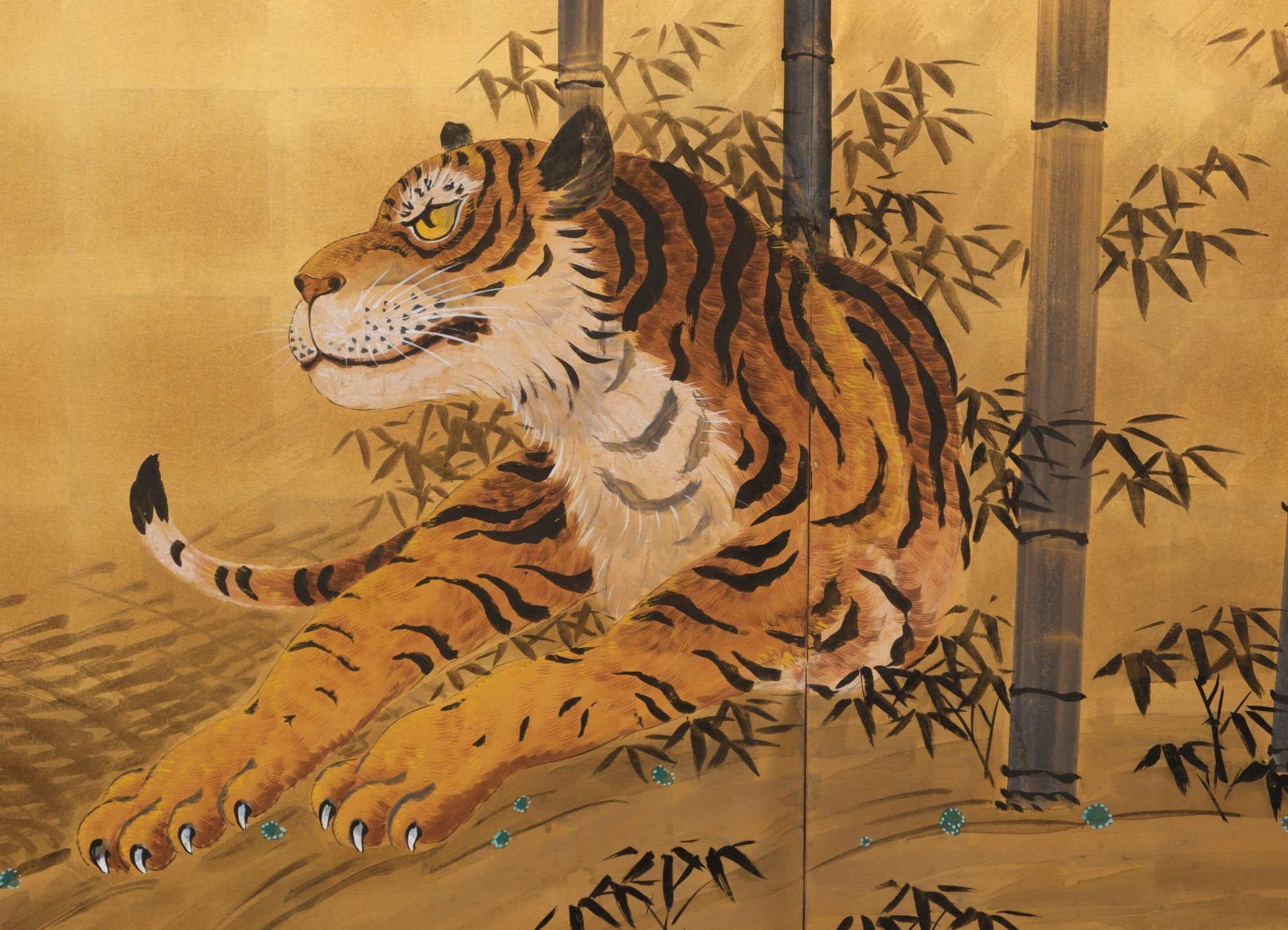 A TALL JAPANESE SIX-PANEL TIGER SCREEN, EARLY-MID 20TH CENTURY