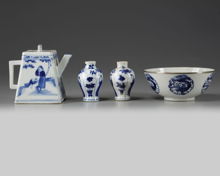 A group of four Chinese blue and white vessels