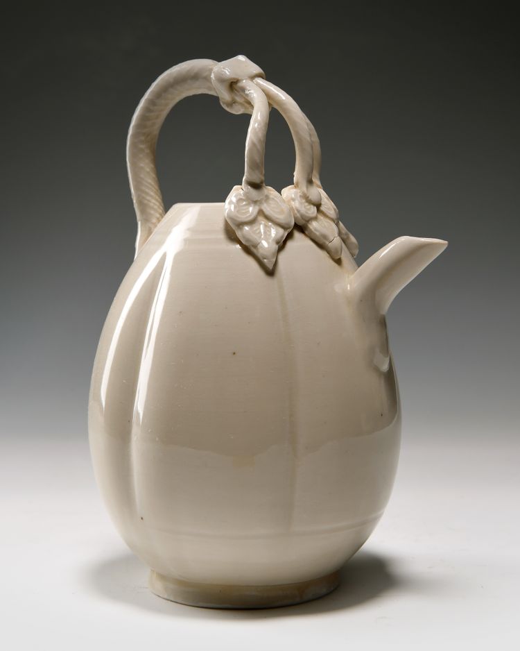A CHINESE WHITE WARE WINE JUG, 20TH CENTURY