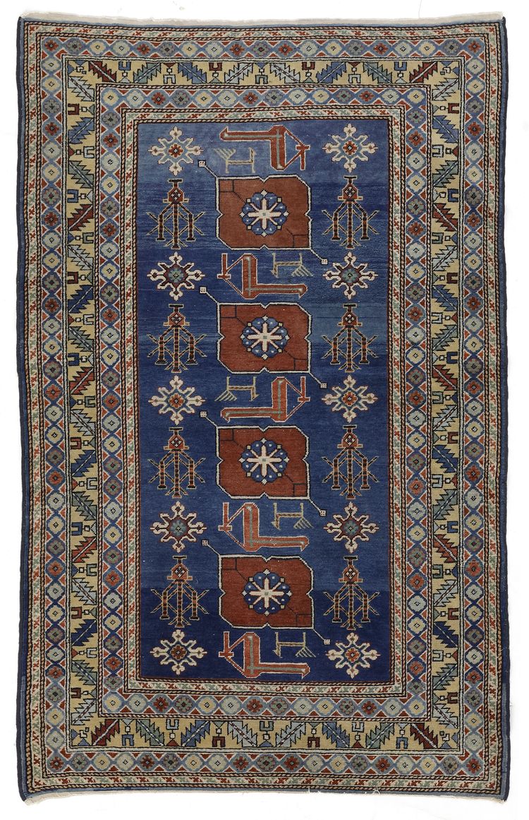 A KARAGASHLI SHIRWAN RUNNER, 19TH CENTURY