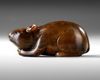 A CHINESE AGATE CARVED RAT, QING DYNASTY (1644–1911)