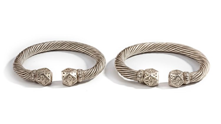 A PAIR OF SILVER BRACELETS, OMAN, 19TH CENTURY