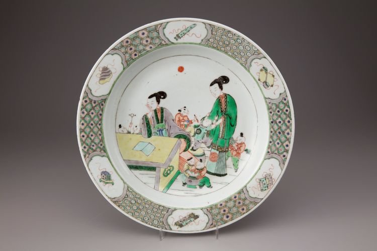 A famille verte charger