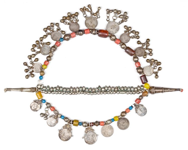 SILVER NECKLACE – YEMEN, 19TH CENTURY