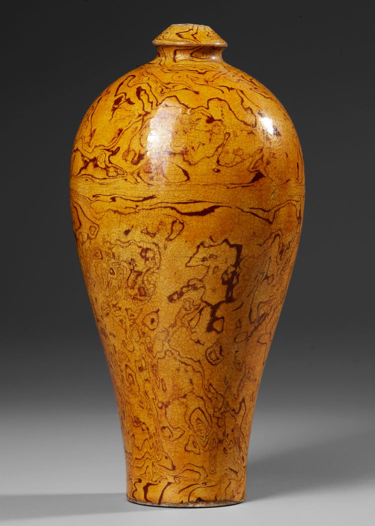 CHINESE VASE, SONG DYNASTY OR LATER