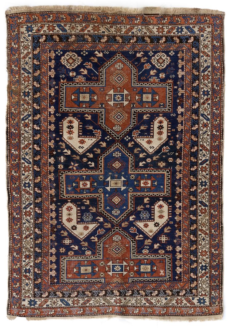 A SHIRVAN RUG, AZERBAIJAN, EARLY 20TH CENTURY