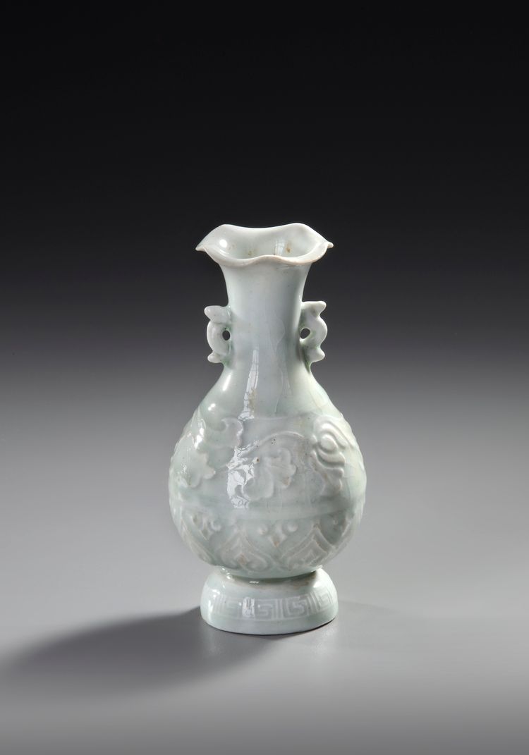 A CHINESE QINGBAI VASE, NORTHERN SONG DYNASTY (960–1127)