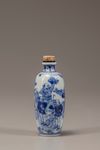 A blue and white 'foreign tribute bearers' snuff bottle