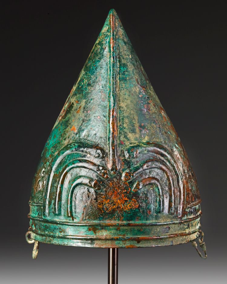 AN URARTIAN BRONZE HELMET, CIRCA 9TH-7TH CENTURY B.C.
