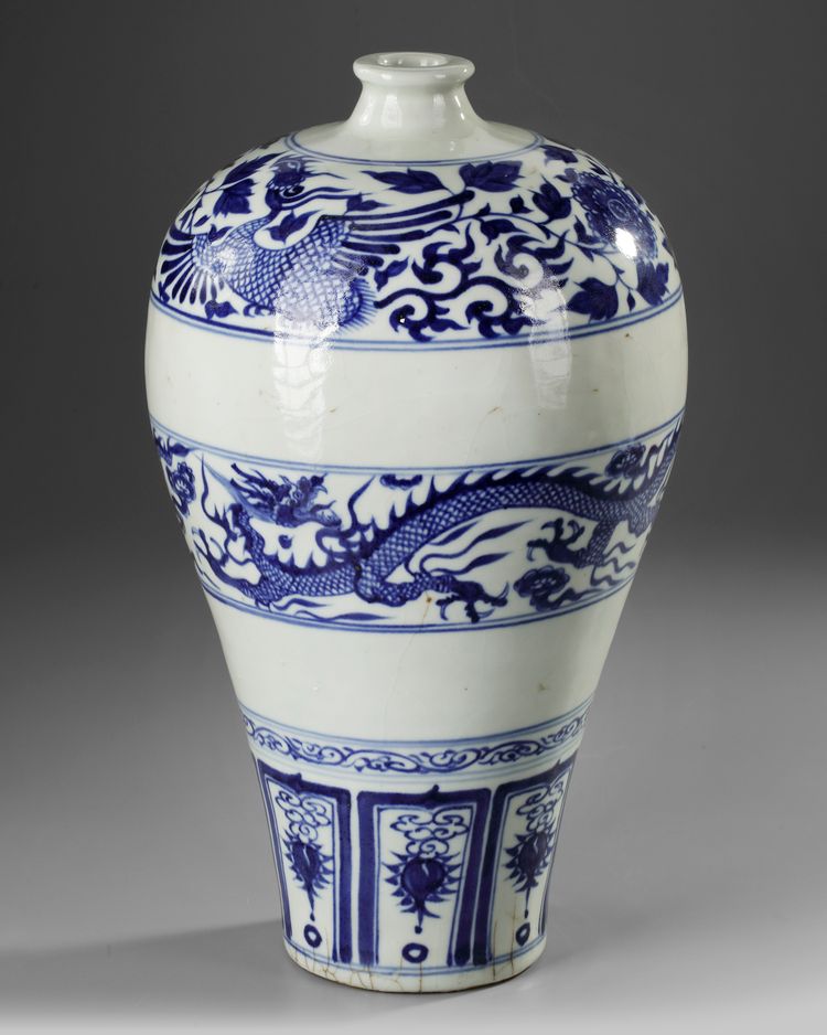 A LARGE CHINESE BLUE AND WHITE MEIPING VASE, YUAN DYNASTY (1271-1368) OR LATER
