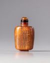 A Chinese horn snuff bottle