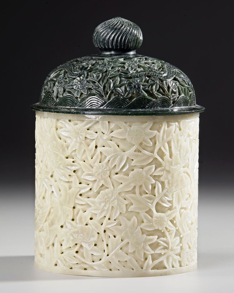 CHINESE CARVED WHITE JADE CYLINDRICAL JAR WITH JADE COVER, 19TH CENTURY