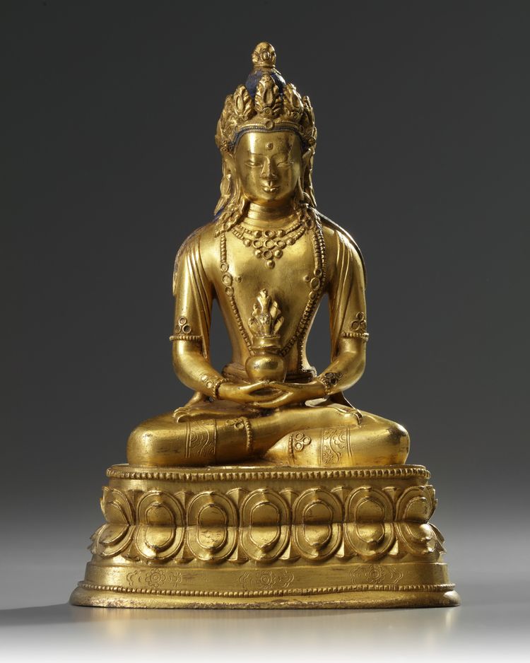 A Zanabazar-style gilt bronze Amitayus