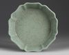 A Chinese Guan-style foliate washer