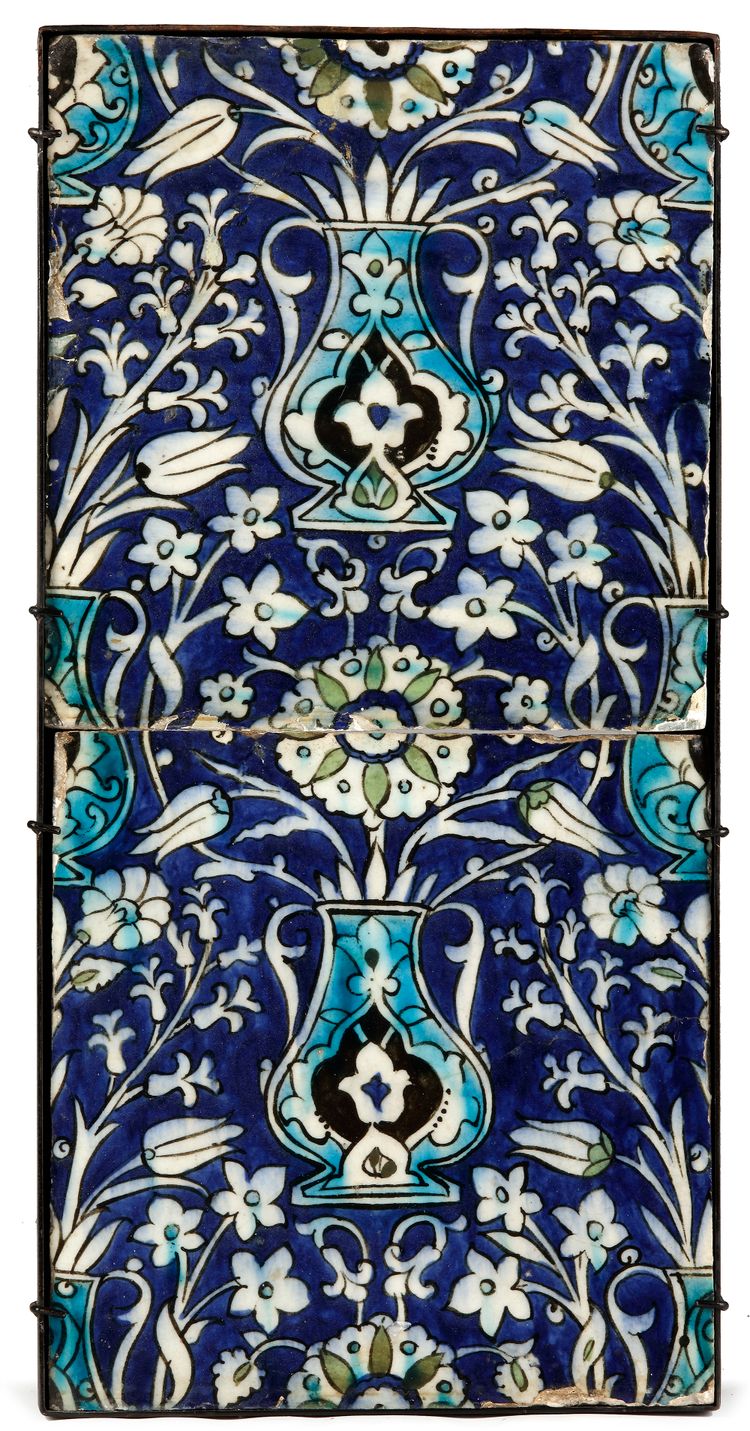 A PAIR OF DAMASCUS POTTERY TILES, SYRIA, 16TH-17TH CENTURY
