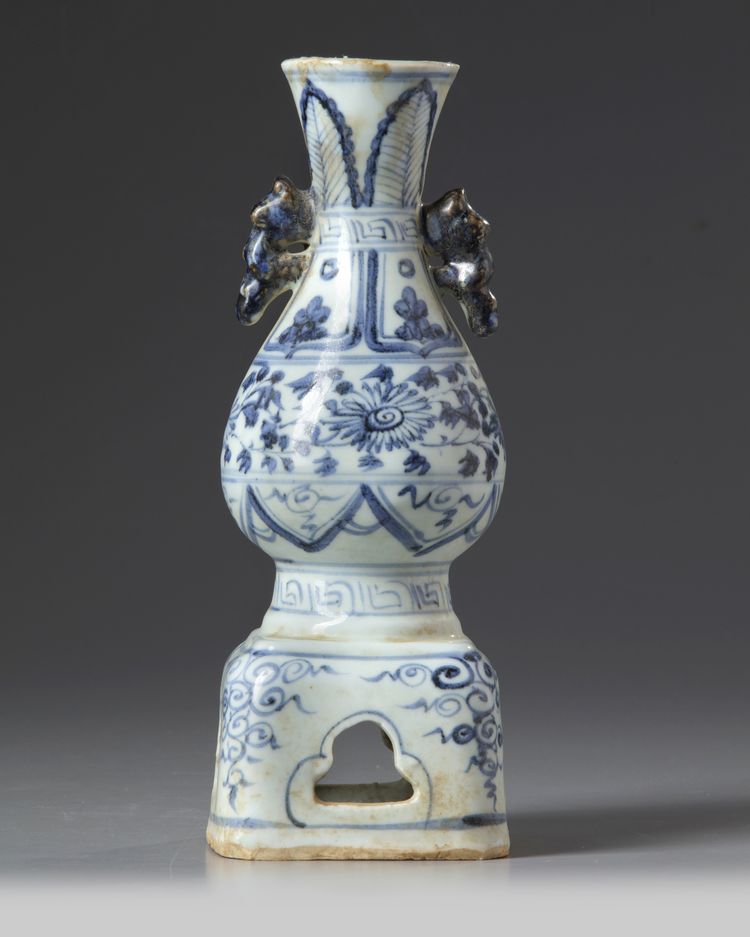 A Chinese blue and white vase