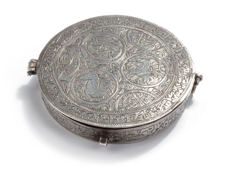 A SILVER TALISMANIC BAJUBAND 'ZODIACS' BOX, PERSIA, 18TH CENTURY