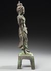 A CHINESE BRONZE FIGURE OF GUANYIN, 17TH CENTURY