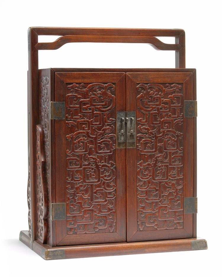 A Chinese huanghuali 'kui-dragon' chest