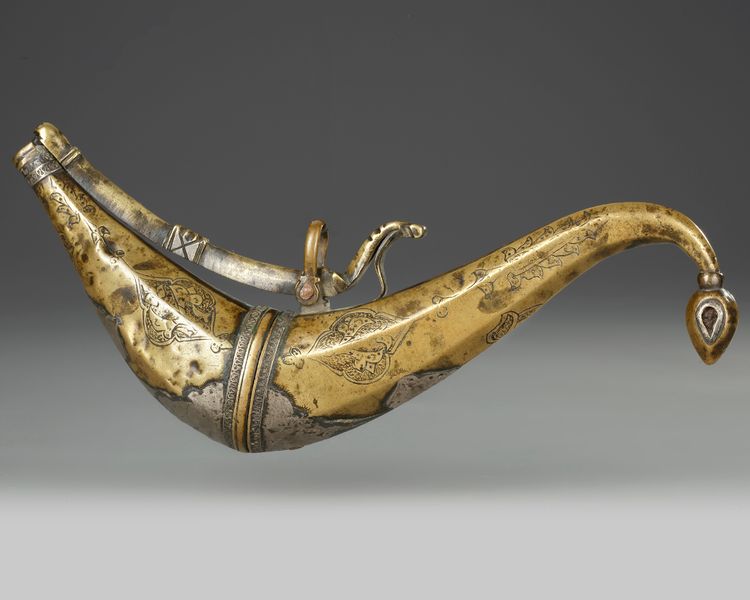 A MUGHAL GUNPOWDER FLASK, MUGHAL INDIA, 19TH CENTURY