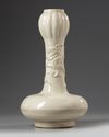 A Chinese cream crackle-glazed garlic mouth vase
