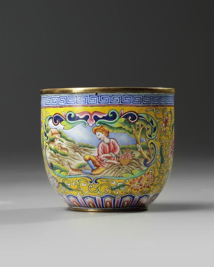 A Chinese painted enamel 'European subject' cup