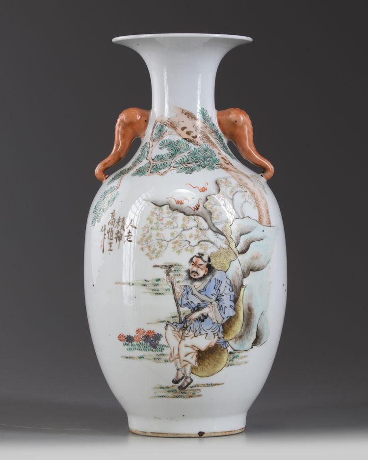 A Chinese famille rose 'immortal' vase