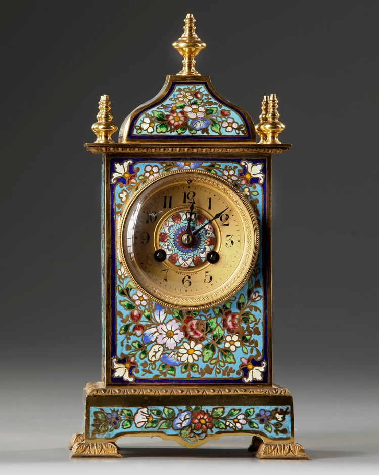 A FRENCH ORMOLU AND CHAMPLEVÉ ENAMEL MANTEL CLOCK, 19TH CENTURY
