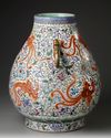 A LARGE CHINESE FAMILLE ROSE HU VASE, 19TH-20TH CENTURY