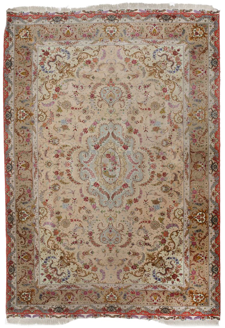 A TABRIZ CARPET, 20TH CENTURY.
