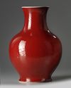 A CHINESE 'SANG DE BOEUF' GLAZED VASE, 18TH-19TH CENTURY