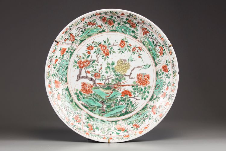 A Chinese famille verte 'pheasant and flowers' charger