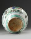 A CHINESE FAMILLE VERTE JAR, QING DYNASTY (1644-1911)