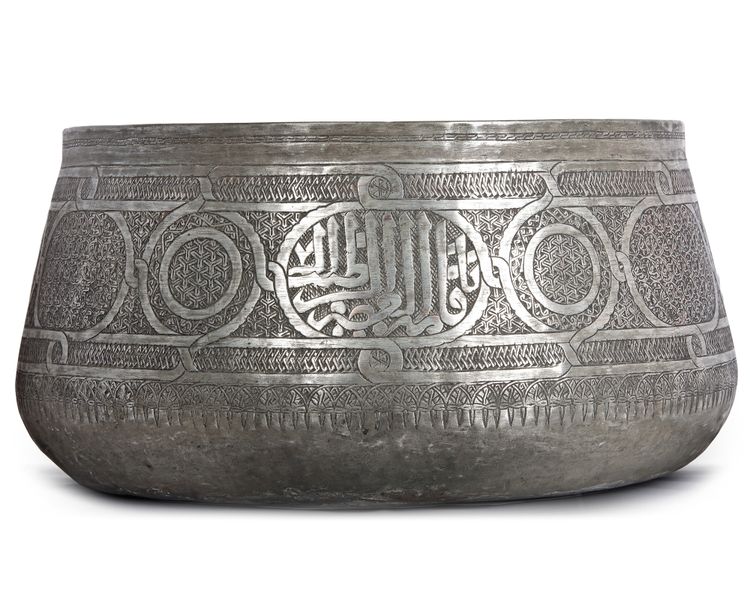 A MAMLUK TINNED COPPER BASIN, EGYPT OR SYRIA, 15TH CENTURY