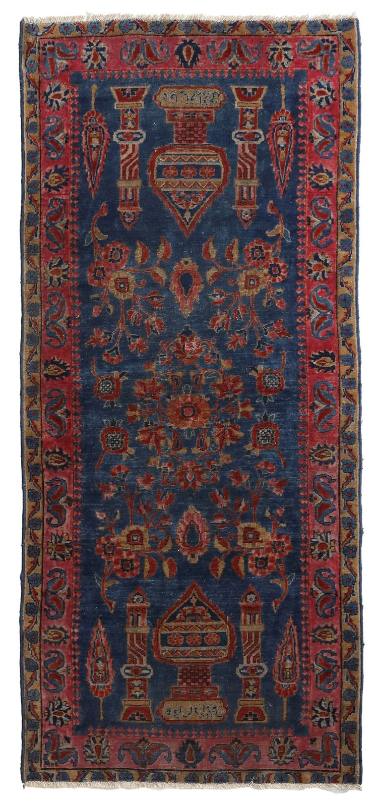 A SARUK USA REIMPORT RUG, CIRCA 1900