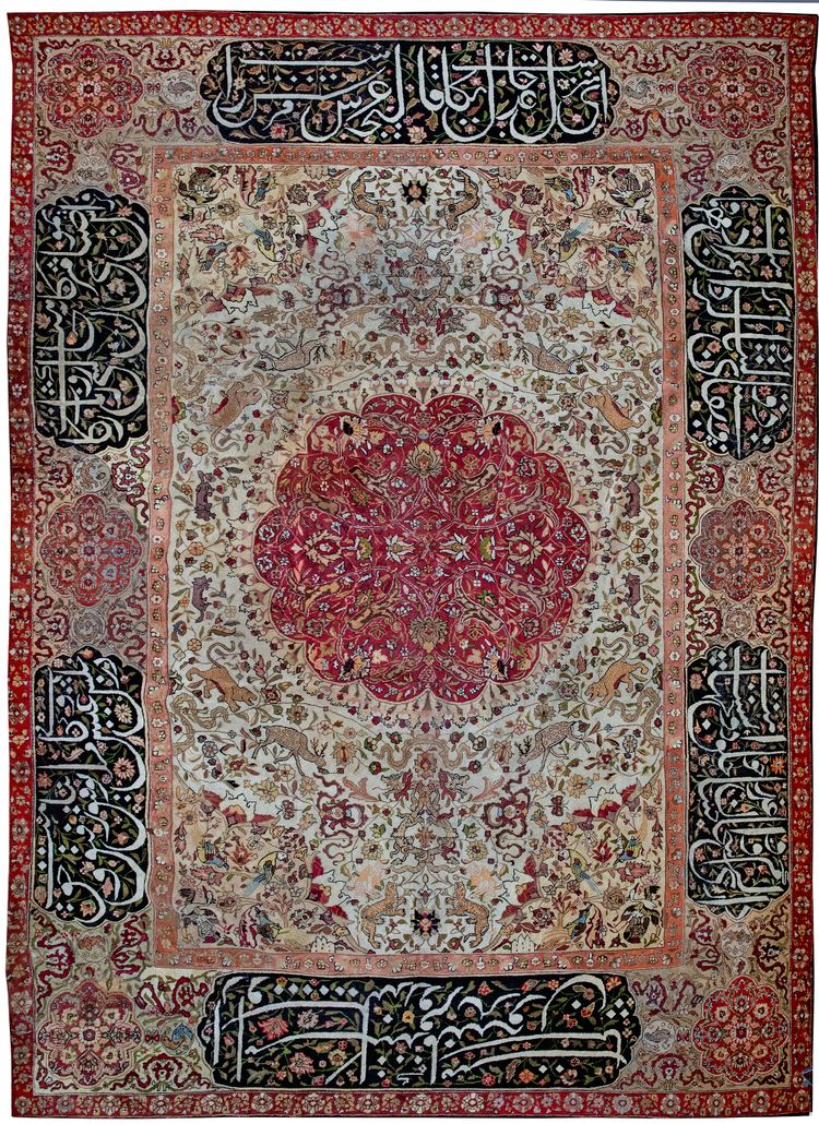 A LARGE  MASSIVE AGRA CARPET WITH SAFAVID DESIGN, INDIA, 19TH CENTURY