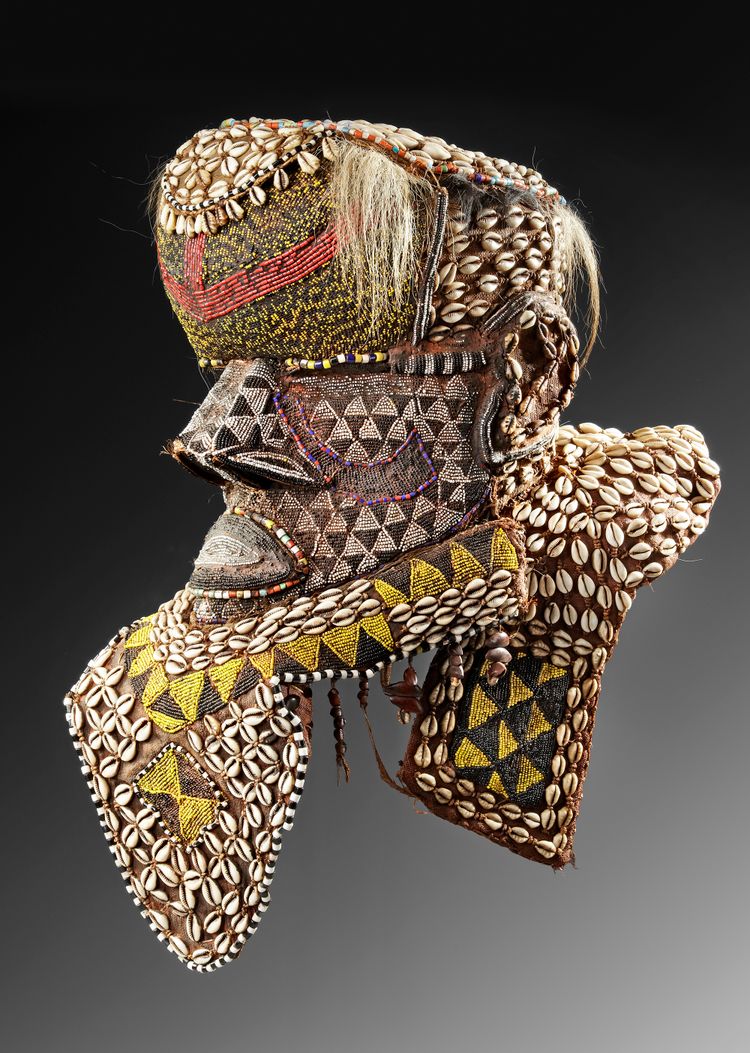KUBA MASK ( BWOOM) WITH OUTSTANDING BEADWORK