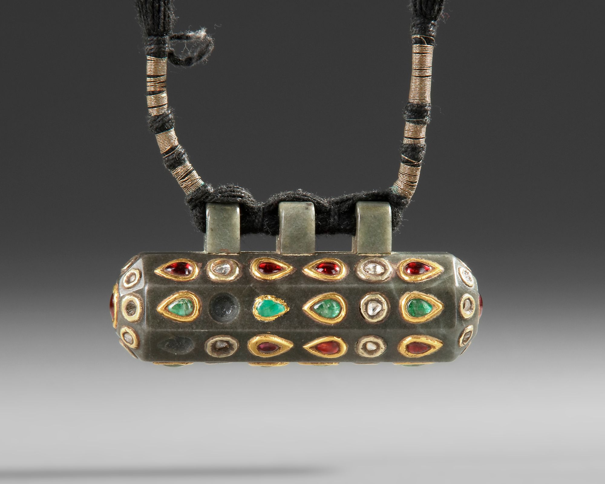 A MUGHAL GEM-SET JADE PENDANT, INDIA, 19TH CENTURY