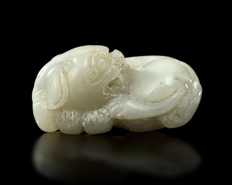 A CHINESE JADE CARVING LION, 19TH CENTURY