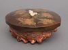 A LARGE JAPANESE ABALONE 鮑 (AWABI)-SHELL WITH LACQUERED LID, MEIJI PEIROD (1868-1912)