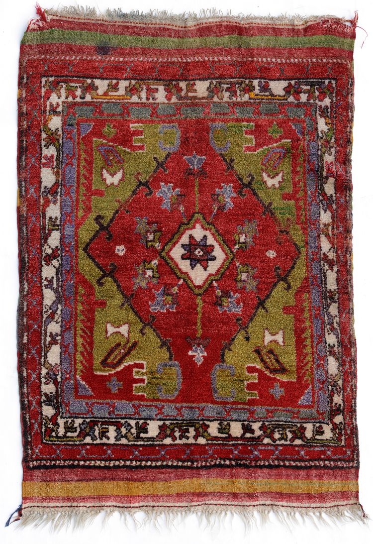 ANATOLIAN DAZKIRI RUG, CIRCA 1900