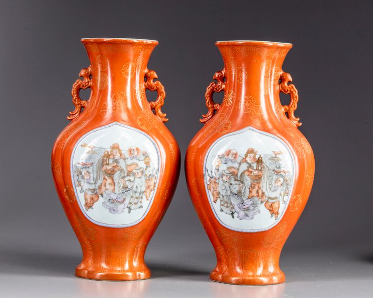 Two Chinese porcelain vases