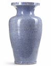 A LARGE CHINESE BLUE AND WHITE 'TEN THOUSAND SHOU' VASE, CHINA, EARLY 20TH CENTURY